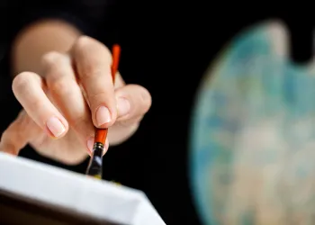 Güzel sanatlar fakültesi yetenek sınavlarına başvurmak için hangi belgeler gerekir?